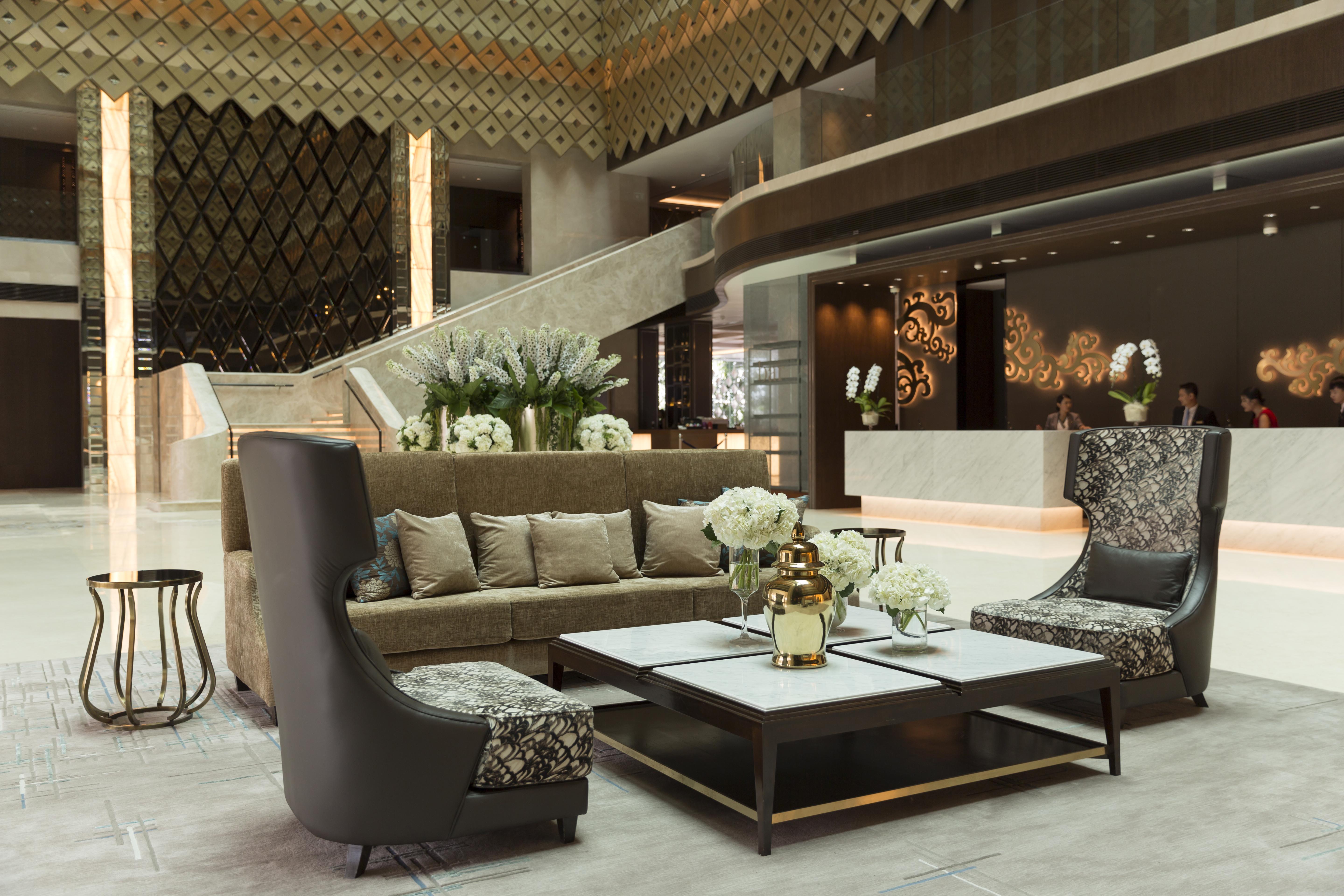 Lancaster Bangkok Hotel Eksteriør billede The lobby of the hotel